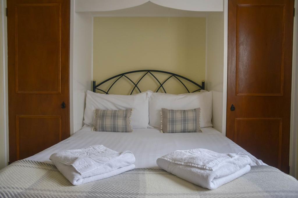 The Whitestonecliffe Inn Sutton  Δωμάτιο φωτογραφία