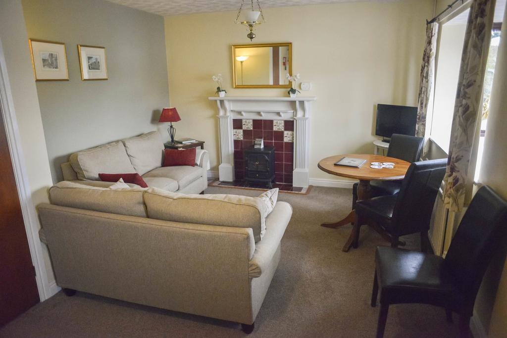 The Whitestonecliffe Inn Sutton  Εξωτερικό φωτογραφία